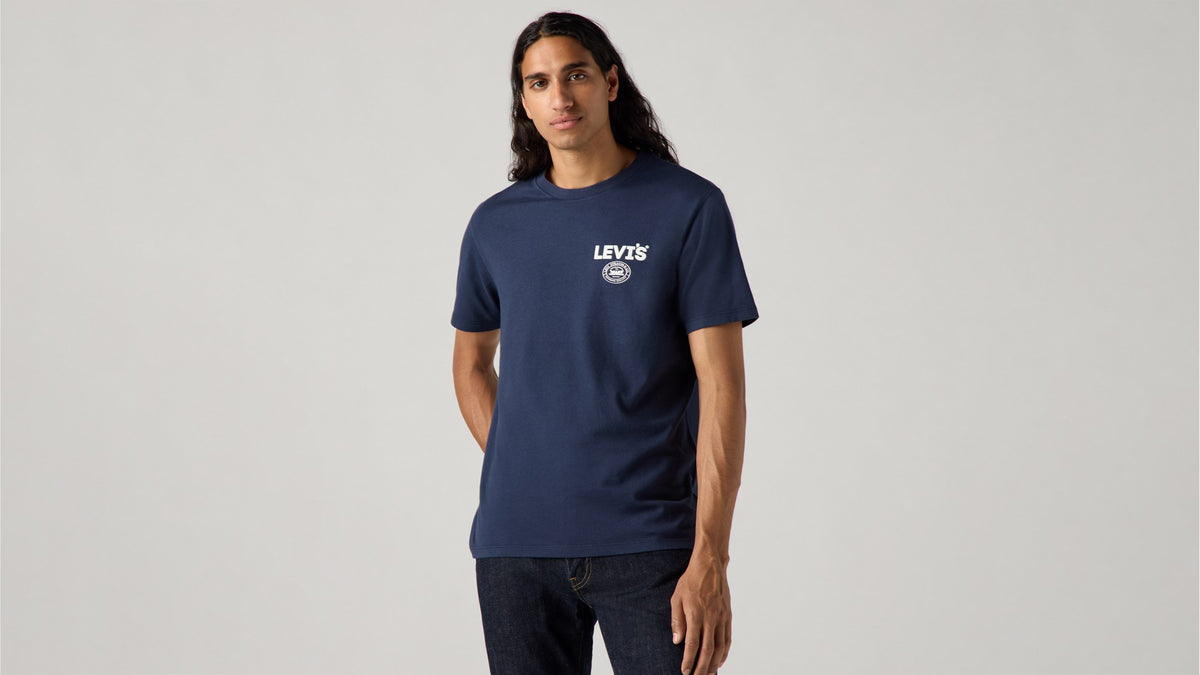 Levi's Graphic Crewneck Tee Blue - φορεμένο