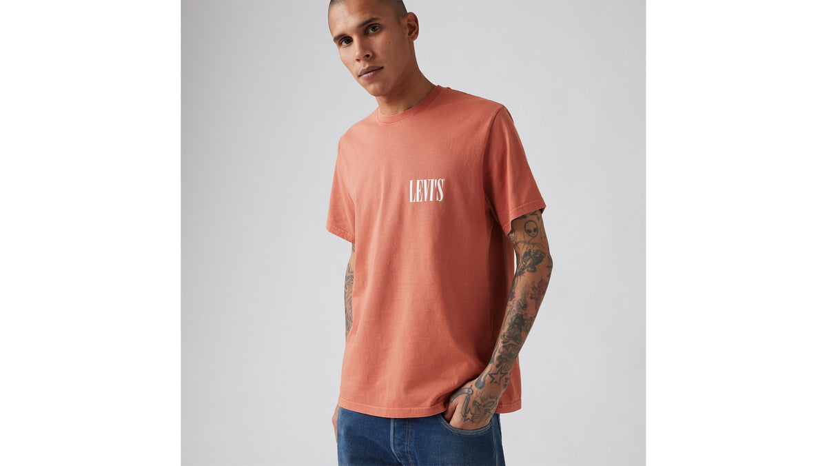 Levi's SS Relaxed Fit Tee Serif Logo Red - φορεμένο