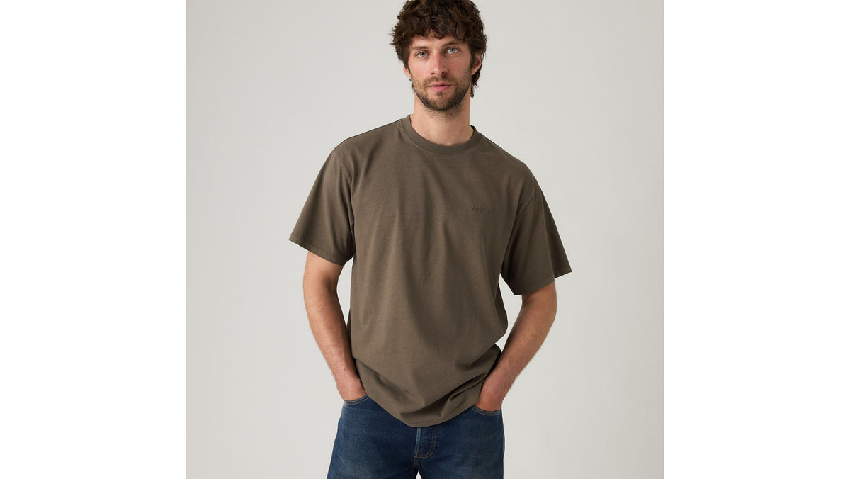 Levi's Red Tab Vintage Tee Garment Dye Khaki - φορεμένο