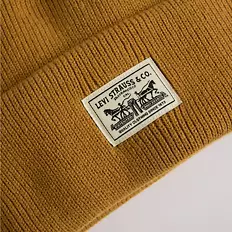 BACKPATCH BEANIE